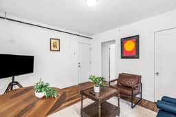 Luxury Holbrook Apartment - Image 5