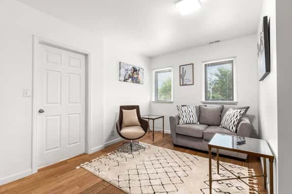 Opulent 2 Bedroom Getaway - Image 1